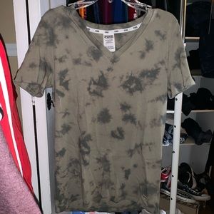 PINK green tye dye short sleeve tee